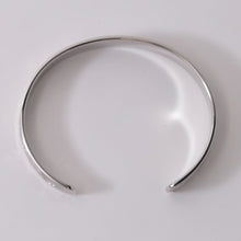 画像をギャラリービューアに読み込む, 手彫り プラチナバングル 幅9mm 【オーダー実績】