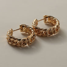 画像をギャラリービューアに読み込む, K18 喜平ピアス 幅5.6mm 18金 イエローゴールド 【受注生産/納期3-4週間】