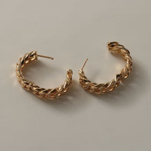 画像をギャラリービューアに読み込む, K18 喜平ピアス 幅5.6mm 18金 イエローゴールド 【受注生産/納期3-4週間】